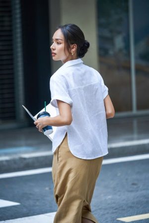 Somi tay lật tà bầu duyên dáng khá tinh tế trên chất linen cotton